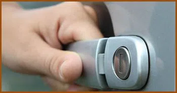 Interstate Locksmith Shop Sparrows Point, MD 410-697-2078 - 20-keys-locked-in-car